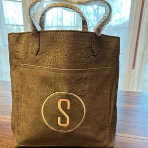 Thirty-One Window Shopper Ltd. In Grey Crocodile with pink S initial
